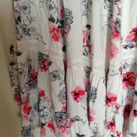 Torrid Women's Summer Floral Sleeveless Dress Vacation Fully Lined Ruffle Size 0 - Picture 3 of 8